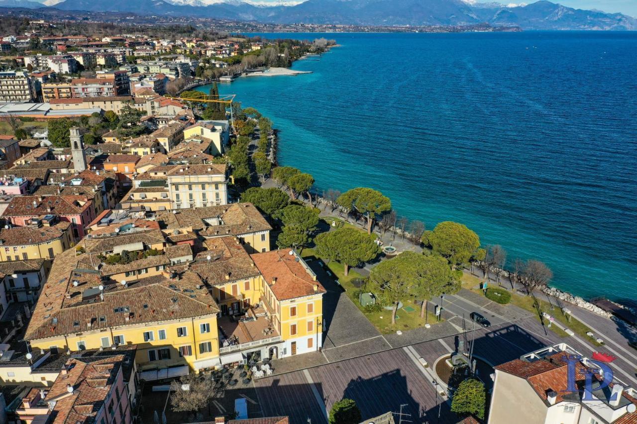 Desenzanoloft Official Partner Marriott Homes & Villas - Let It Be A Dream - Renovation 2025 Lake View Desenzano del Garda Exterior photo